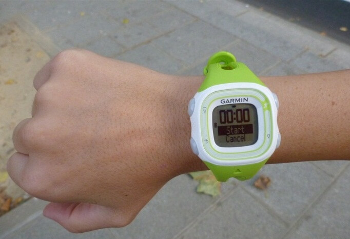 часы для бега с gps и пульсометром