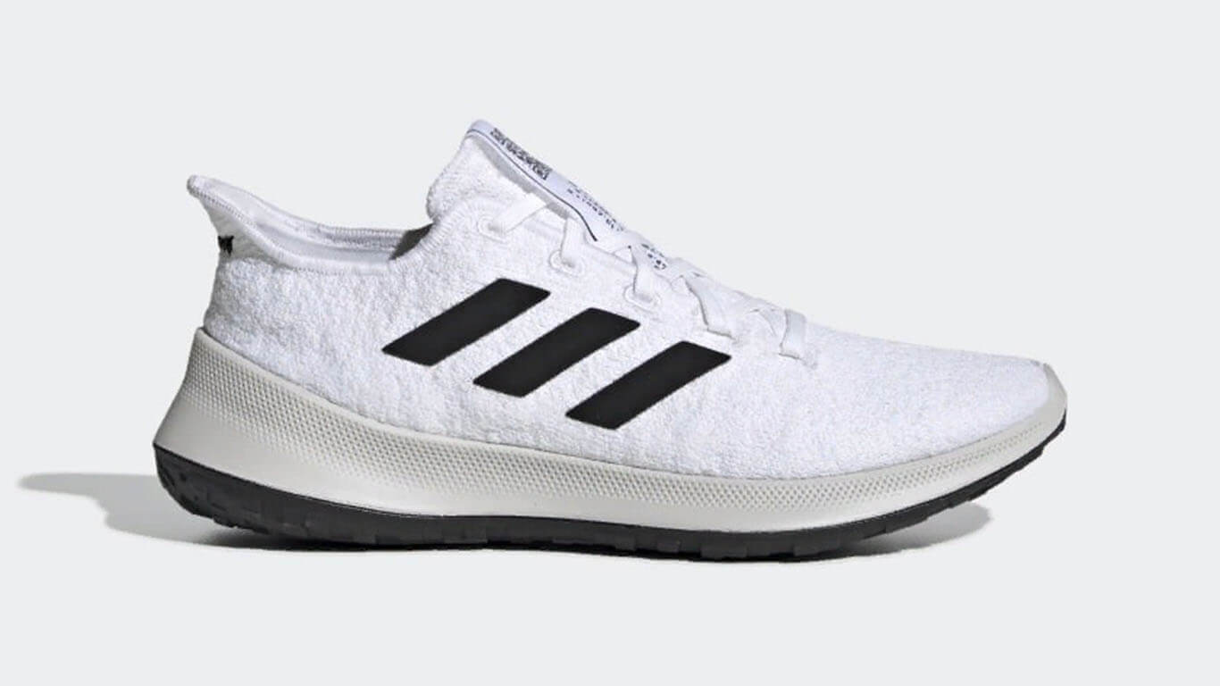 Женские кроссовки Adidas